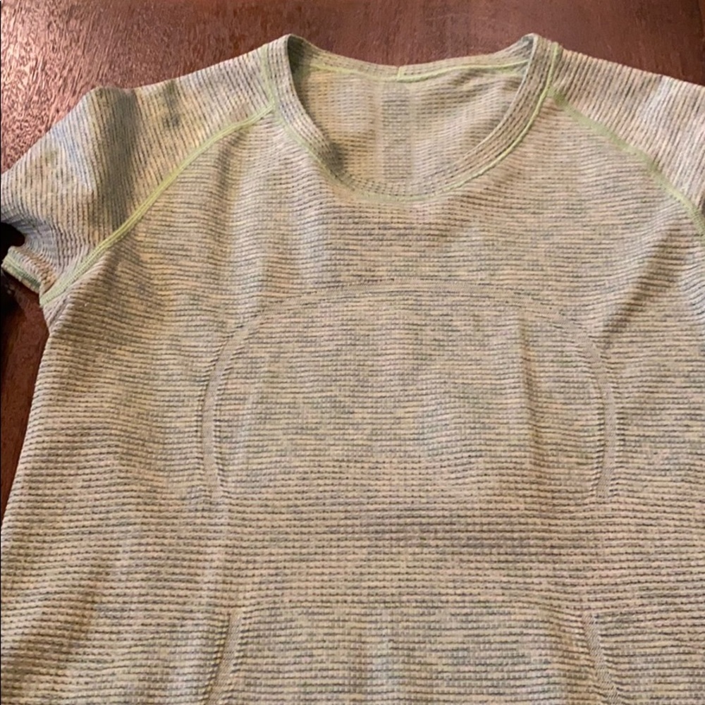 Lululemon T-shirt